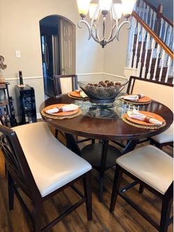 Round Dining Table