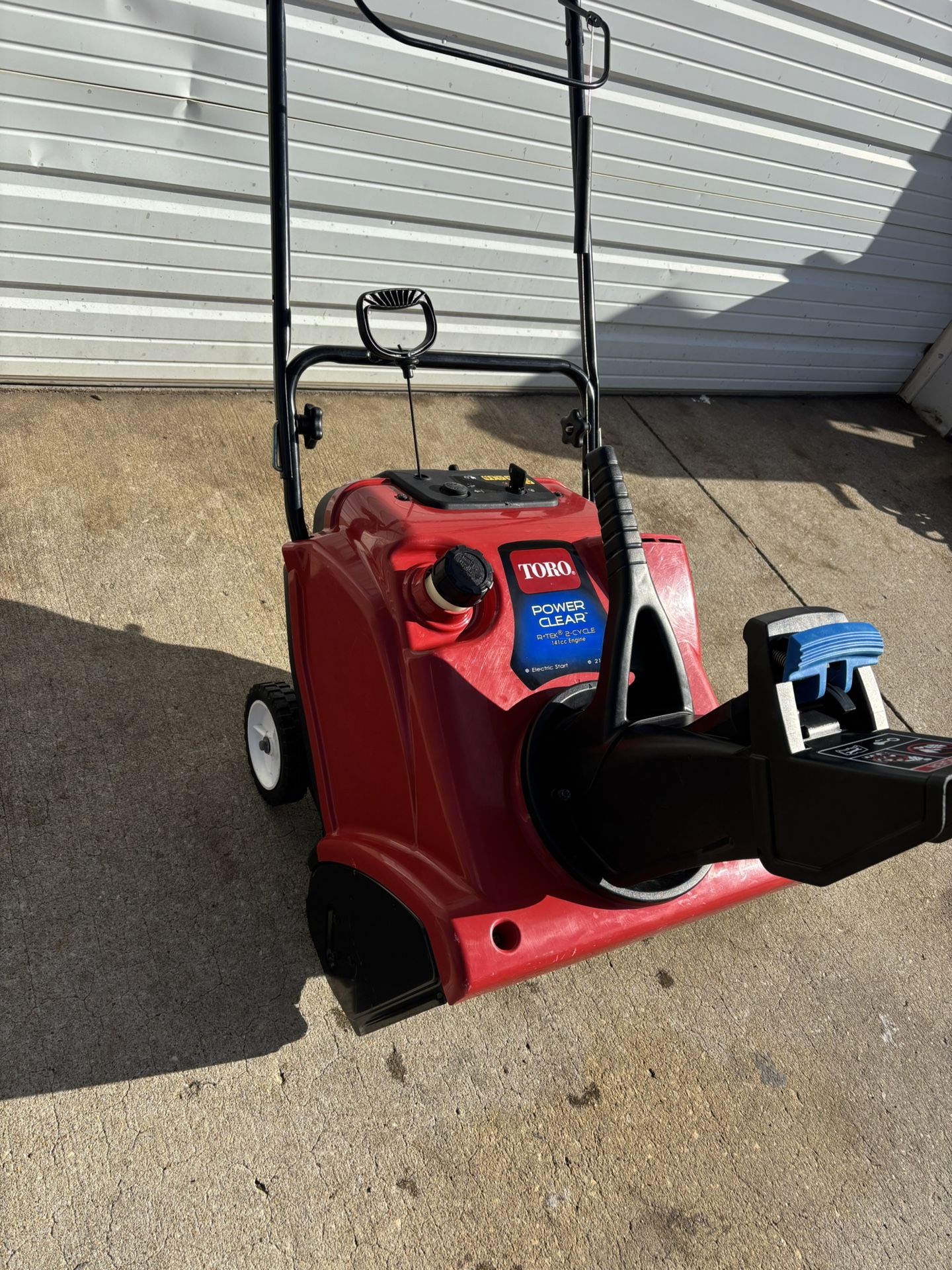 Toro 21” Snowblower w/electric Start
