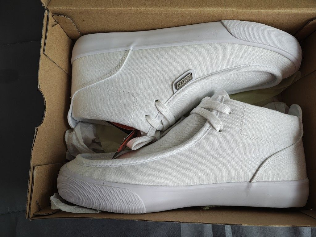 All White Jean Lugz