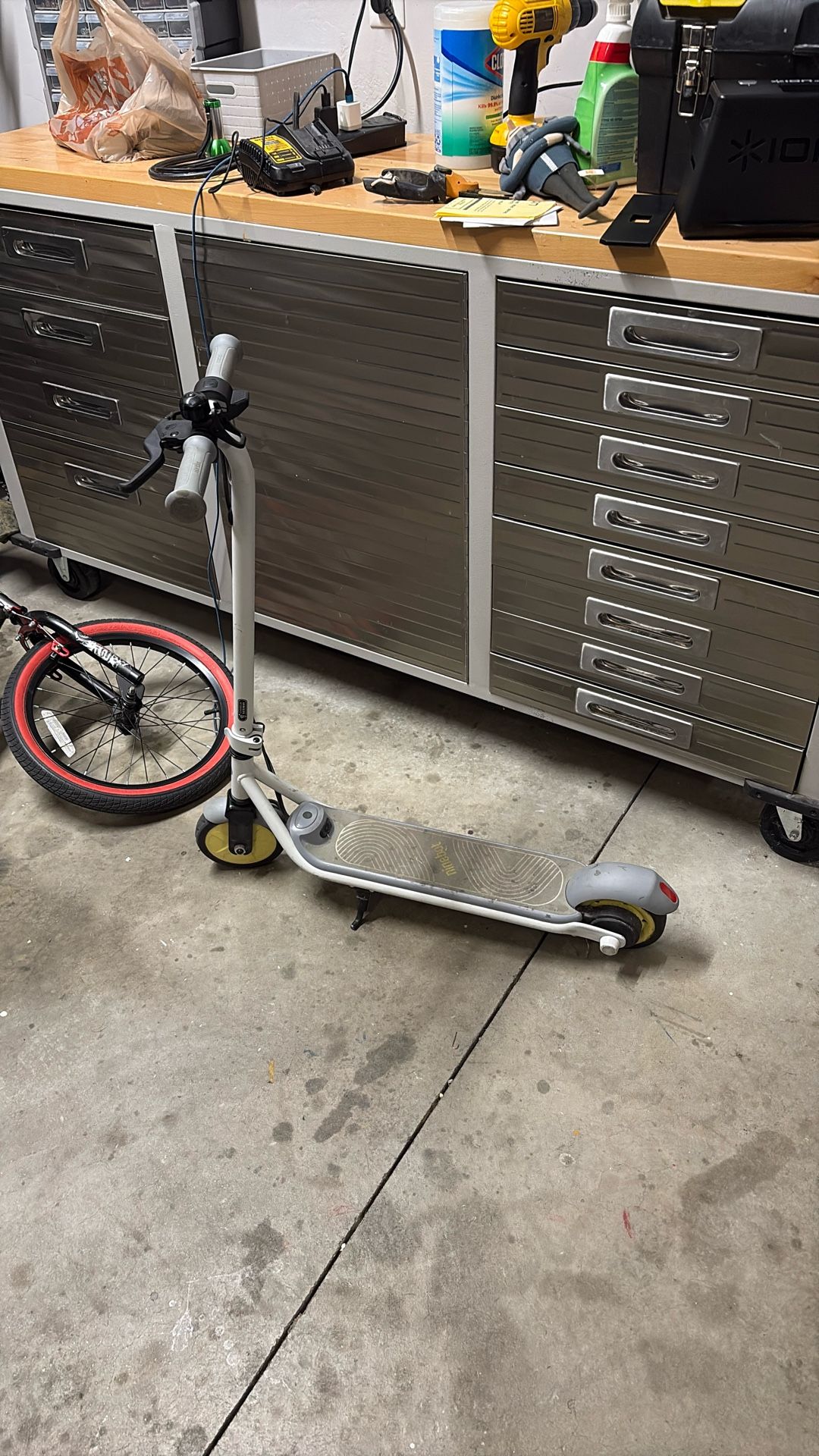 Ninebot C8 Kick E-scooter