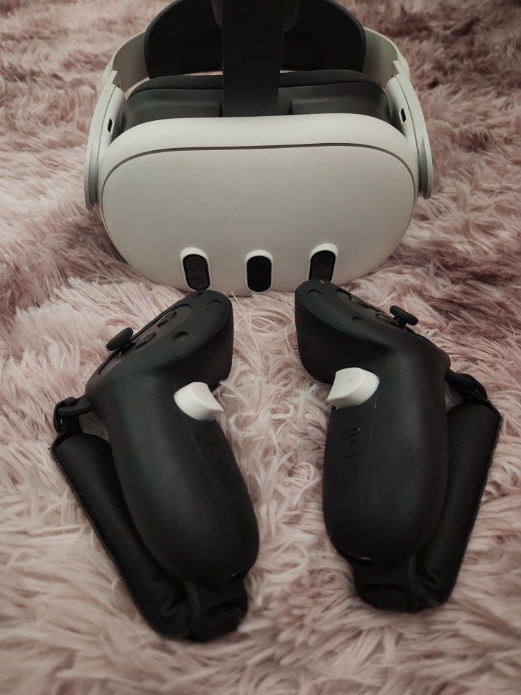 Meta Quest 3 512gb W/ Elite Headstrap