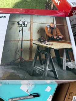 Hyper Tough LED Work Light on Tripod Stand