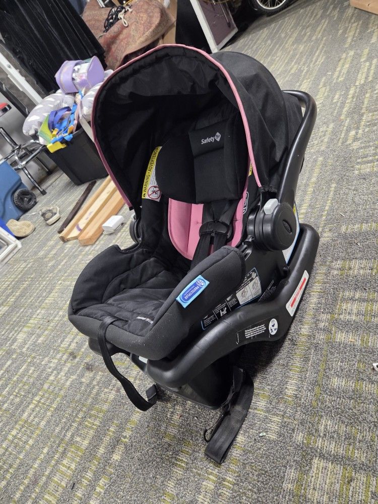 Two Barely Used Car Seats