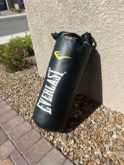 acre garen Afleiding Everlast 40 LB Heavy Bag for Sale in Las Vegas, NV - OfferUp