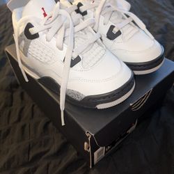 Jordan 4 Retro