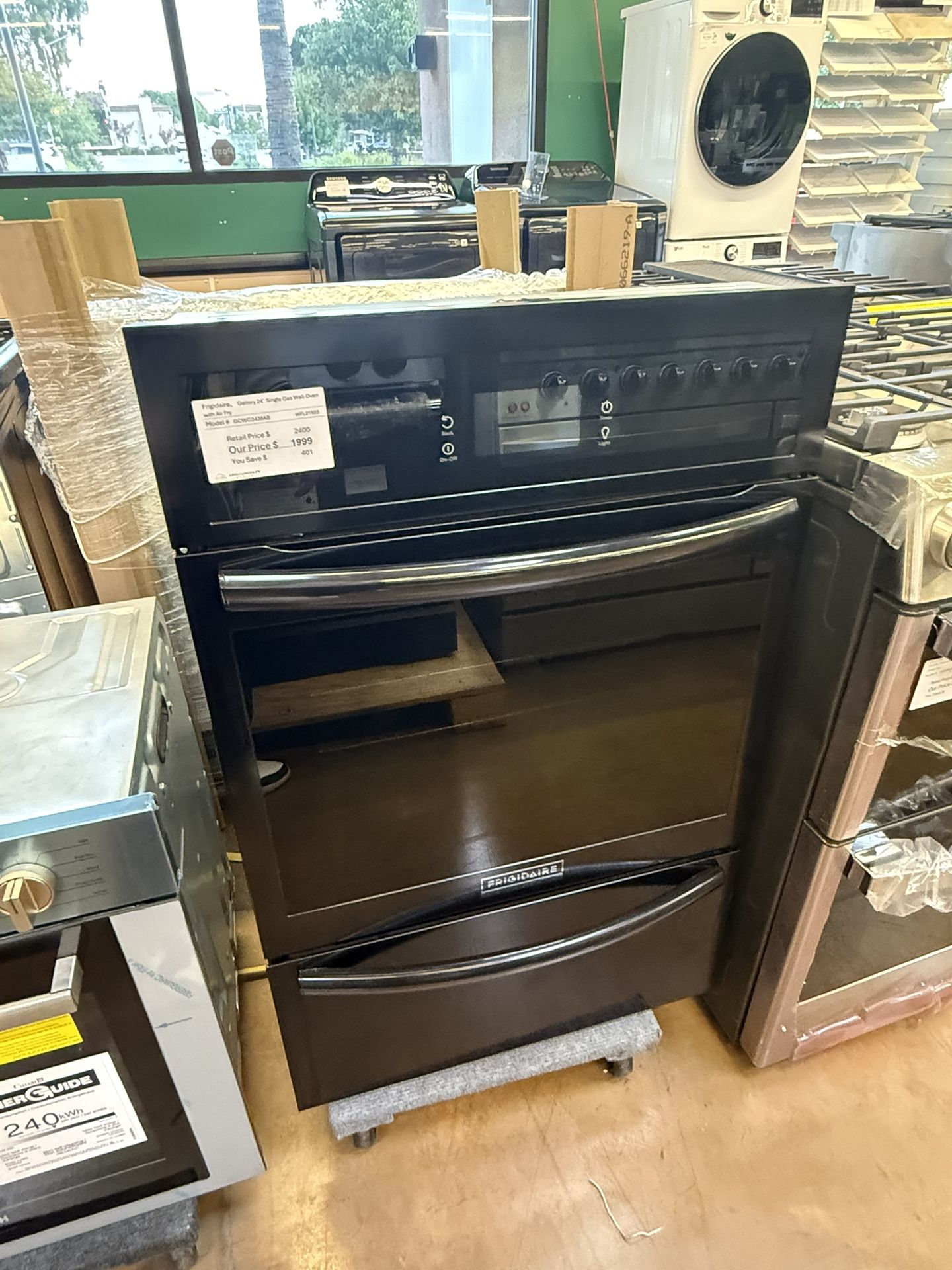 Frigidaire 24” gas wall oven