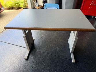 HD Adjustable Work Table