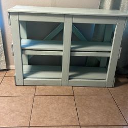 Entertainment center