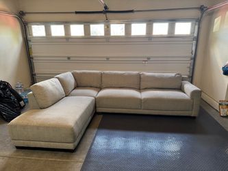 Free Delivery- Beige Costco Thomasville Artesia Sectional Couch