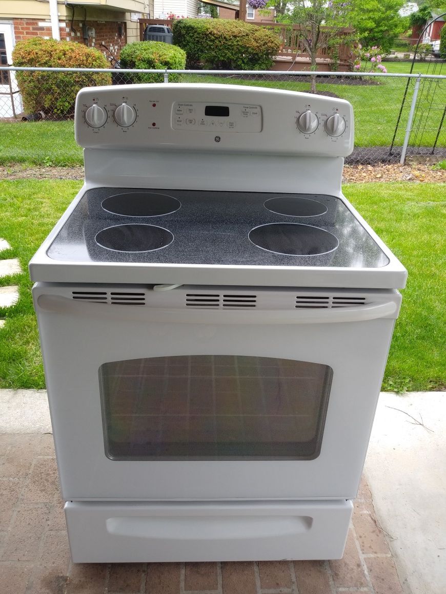 GE electric stove