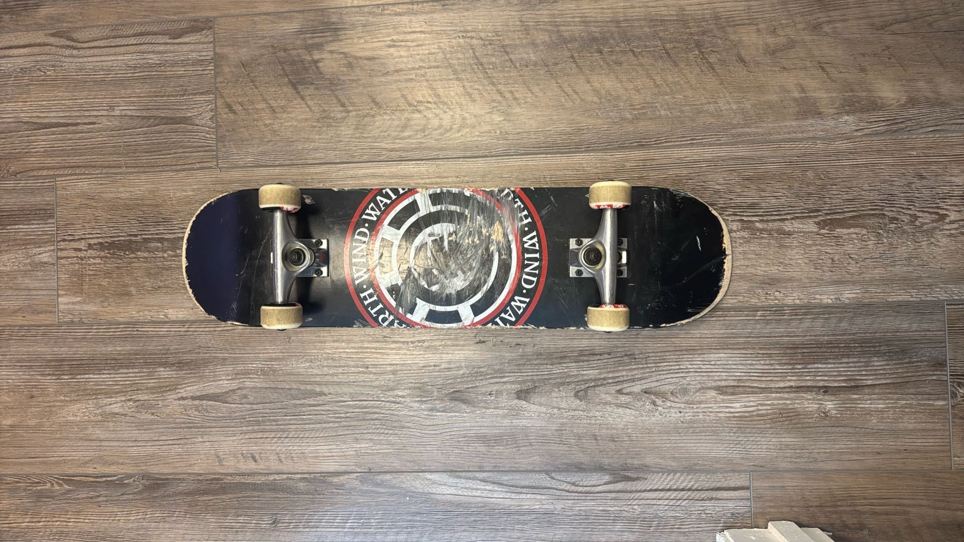 Element Skateboard 