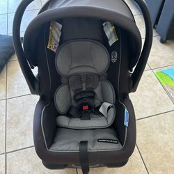 Graco Car Seat 