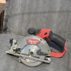 Milwaukee Circular Saw