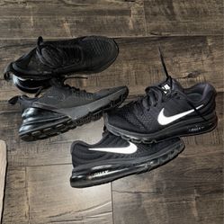 black nike shoes 
