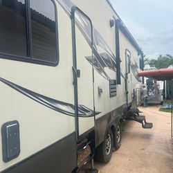 Vendo RV Marca Sparta 300