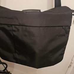 Mens Tumi tech briefcse pet smk free