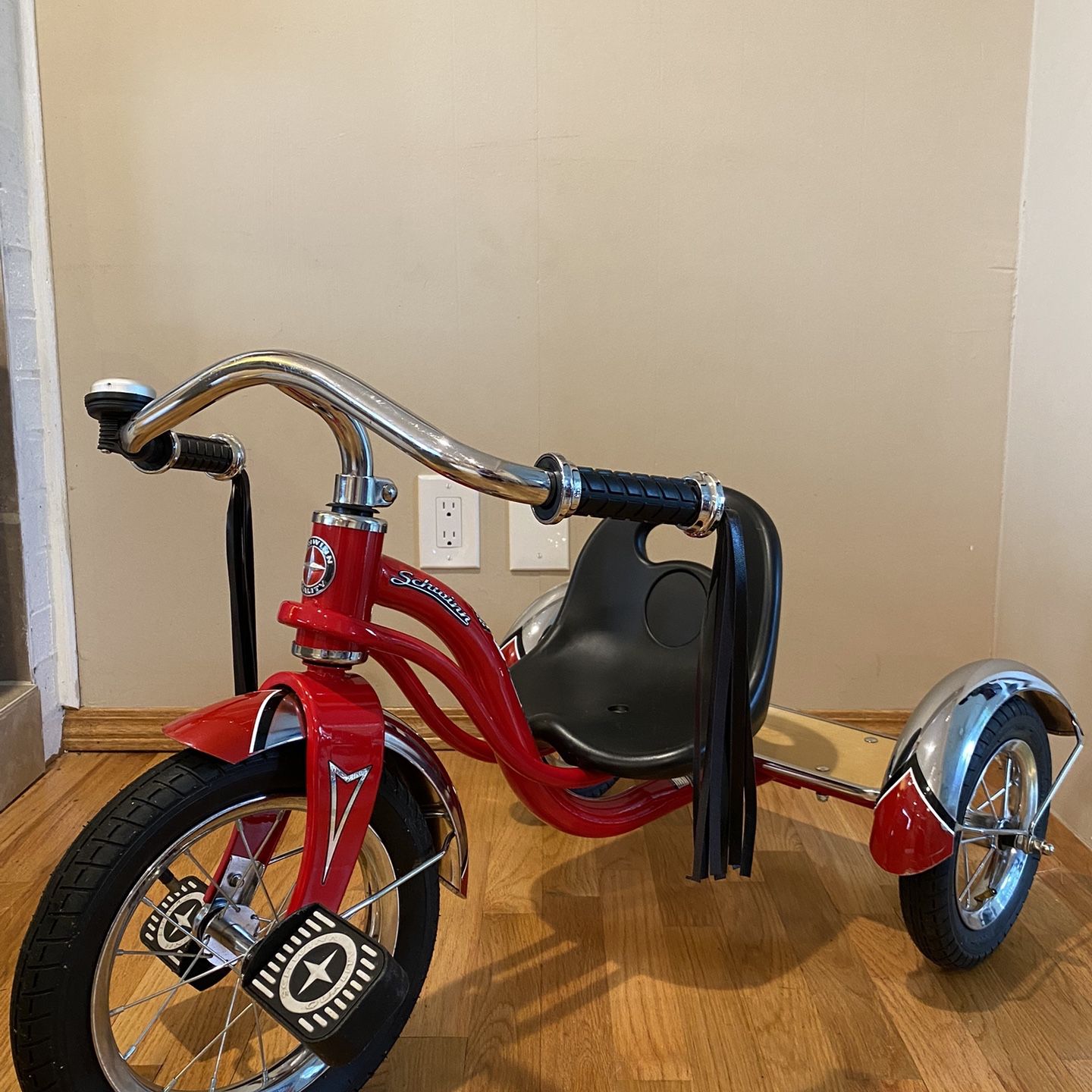 Schwinn Roadster Reviews Schwinn Roadster Classic Tricycle, 12