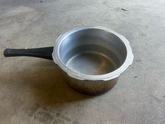 Lrg heavy pot etc. read