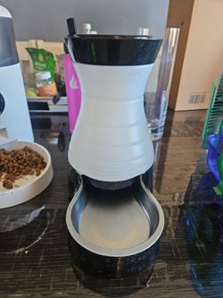 Gravity Pet Water Dispenser