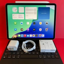 128GB Apple IPad Pro 11” 4th Generation (2022 Model / M2 chip ) with Keyboard, pen & Accessories (512GB $850) 