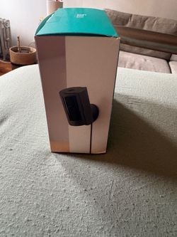 Ring Indoor Cam - Plug-In Security Camera (Open Box, Unused)