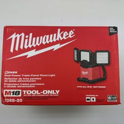 New Milwaukee 18 Volt Dual Power Triple-Panel Flood Light