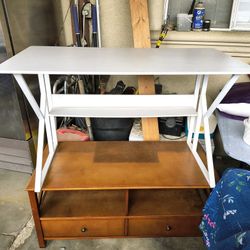 Coffee Table  And White Desk 