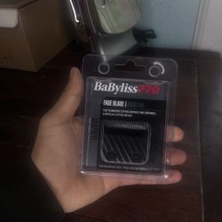 Tri-Blade/ for FX870, FX825, FX673 Clippers and most 2-hole blade systems