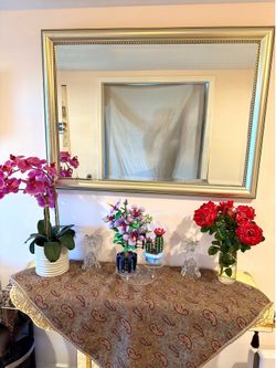 Elegant Beaded Wall Mirror with Beveled Edges
