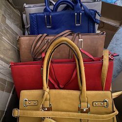 Purses/Bags/Wallets