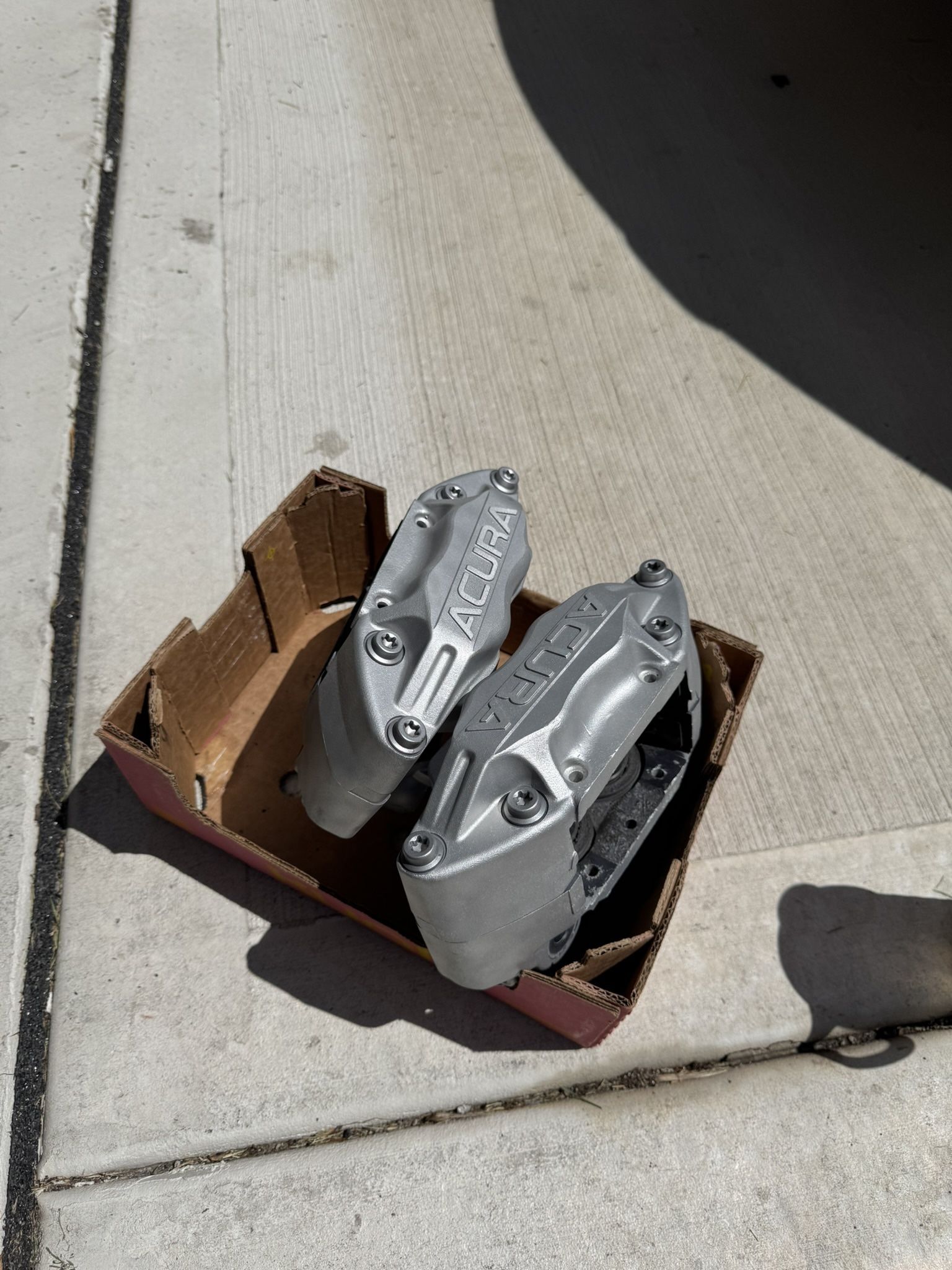 Acura RL Advics Calipers 
