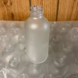 4 oz 120ml Frosted Glass Boston Round Bottles, New, 64 Tray Packed 