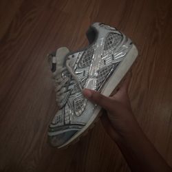 Bottega’s Low-Top Sneaker Silver White