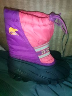 Girls Sorel Fully Insulated Snow Boots Size 12