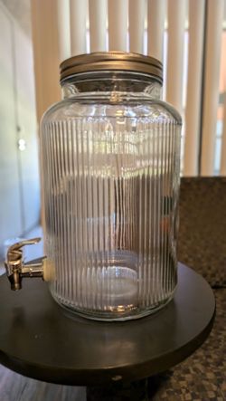 2 Gallon Glass Beverage Dispenser with Spigot ( Party Drink Dispenser, Mason Jar Style)