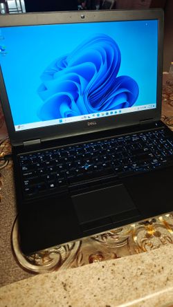 Dell latitude 5590  like New