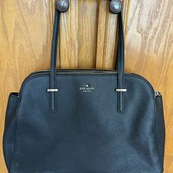 Timeless Style-Large Kate Spade All Leather Purse
