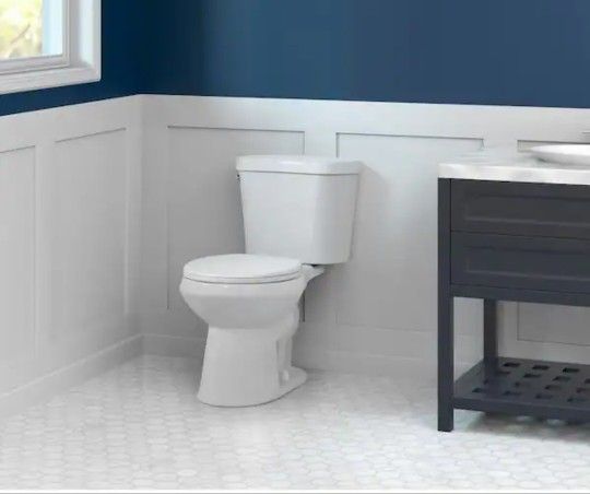 $60 (NEW) Glacier Bay Toilet Round Bowl $60