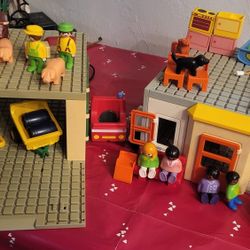 Vtg 1990 Playmobil 123 Family House Set 6600 barn