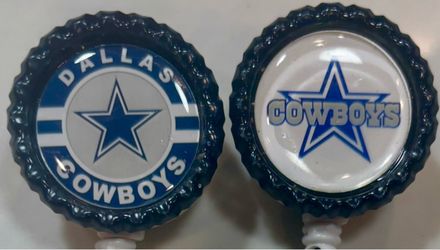 2 NFL Football Dallas Cowboys Nurse Badge Reels ID Holders Alligator Clips
