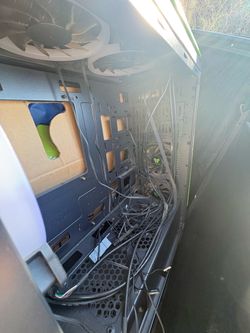 PC PARTS (2 Cases/2 Motherboards)