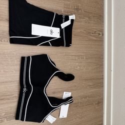 Alo 2 Piece Set 