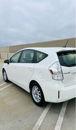 2012 Toyota Prius V