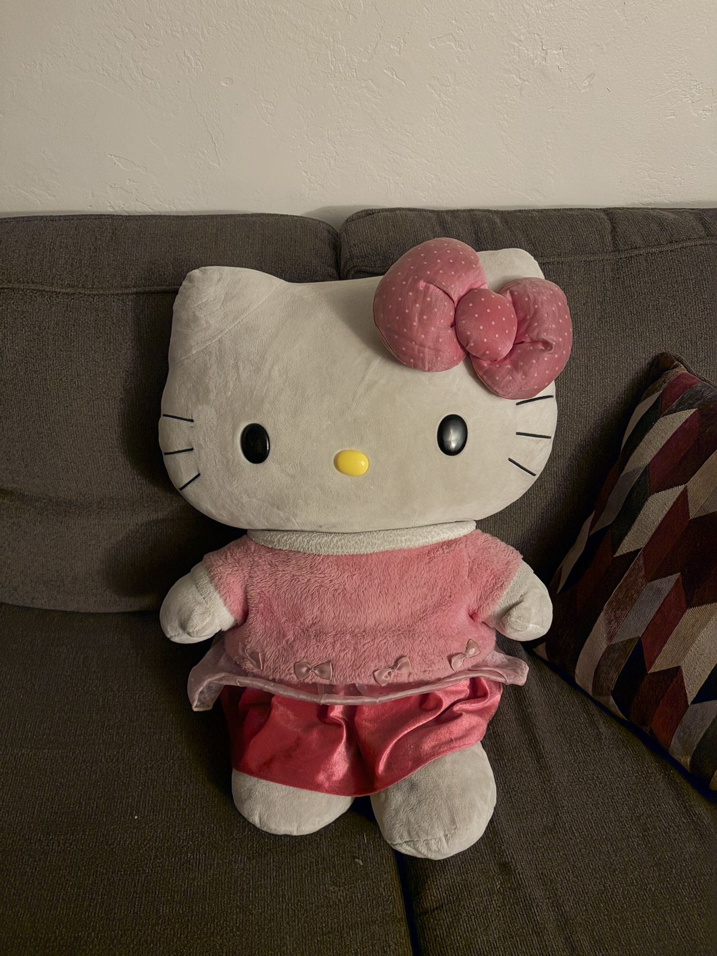 Jumbo Hello Kitty Plushie