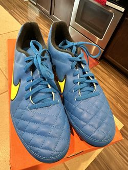 Soccer Shoes For Girl