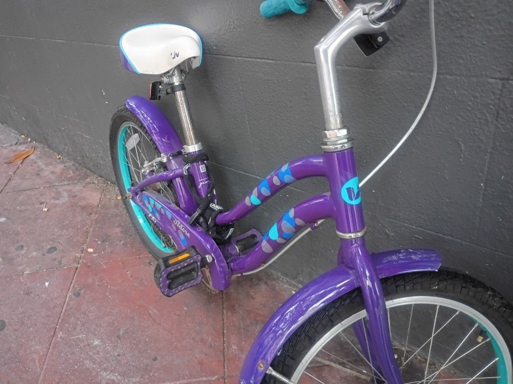 Adore Liv Childerns Bicycle. $20