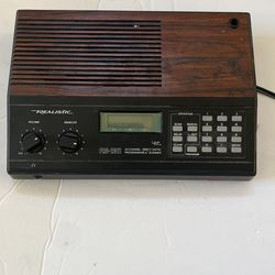 Realistic Pro 2011 (20) Channel Scanner Programmable Receiver 20-118 VHF/UHF