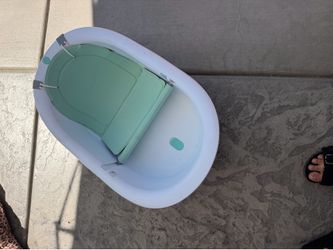 Baby bath tub