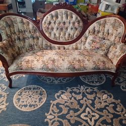 Victorian Couch/settee With Rose Carving