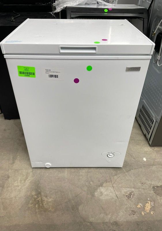 Vissani MDCF5WH 5 cu. ft. Manual Defrost Chest Freezer COC4